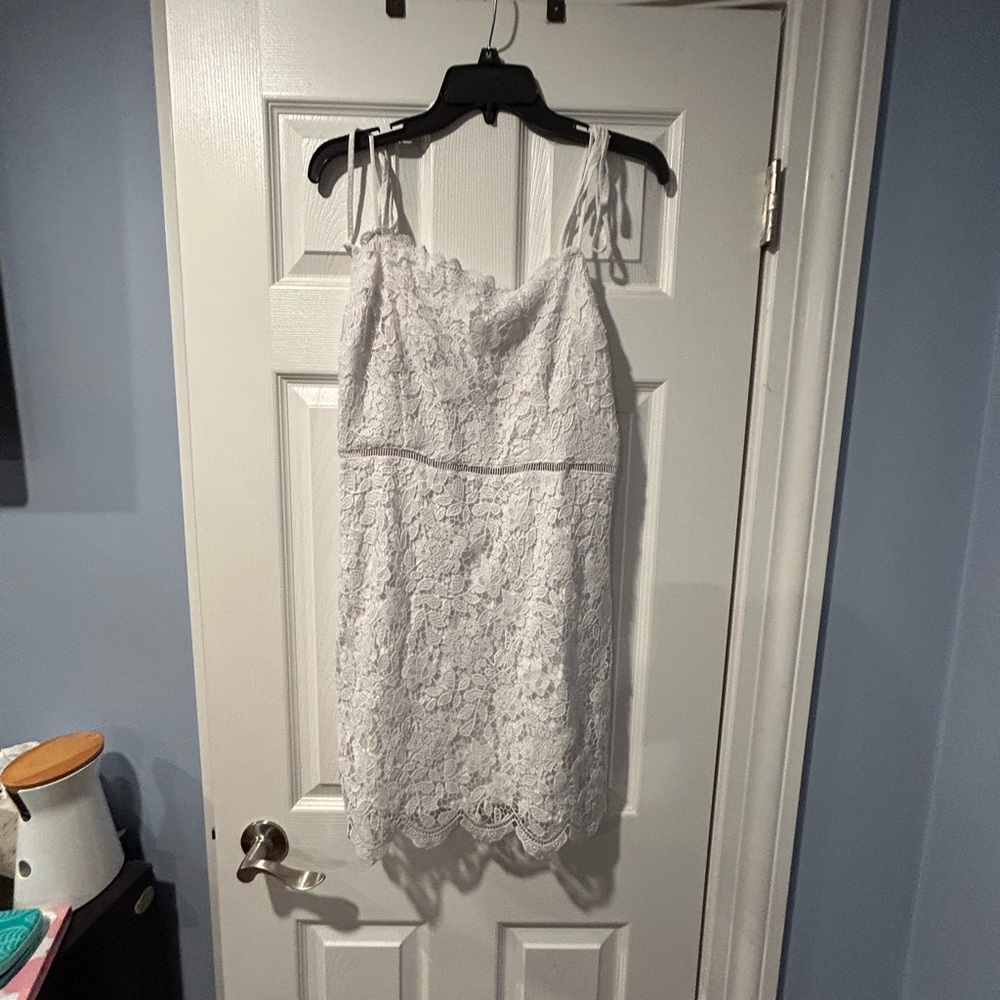 Elegant White Lace Dress
